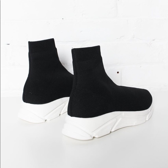 steve madden women's bitten flyknit sneakers